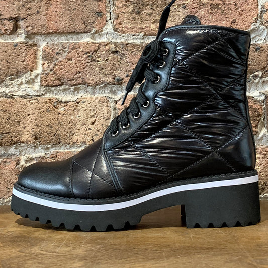 All Black Puffy Lugg Camper