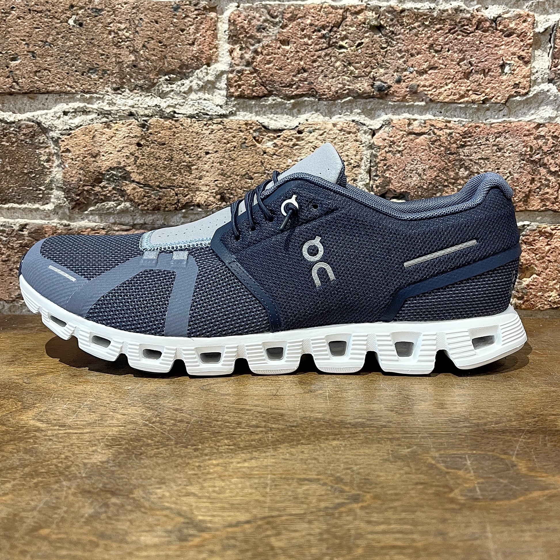Men's on cloud shoes Clearance