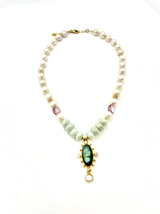 Avaasi Necklace N 2528