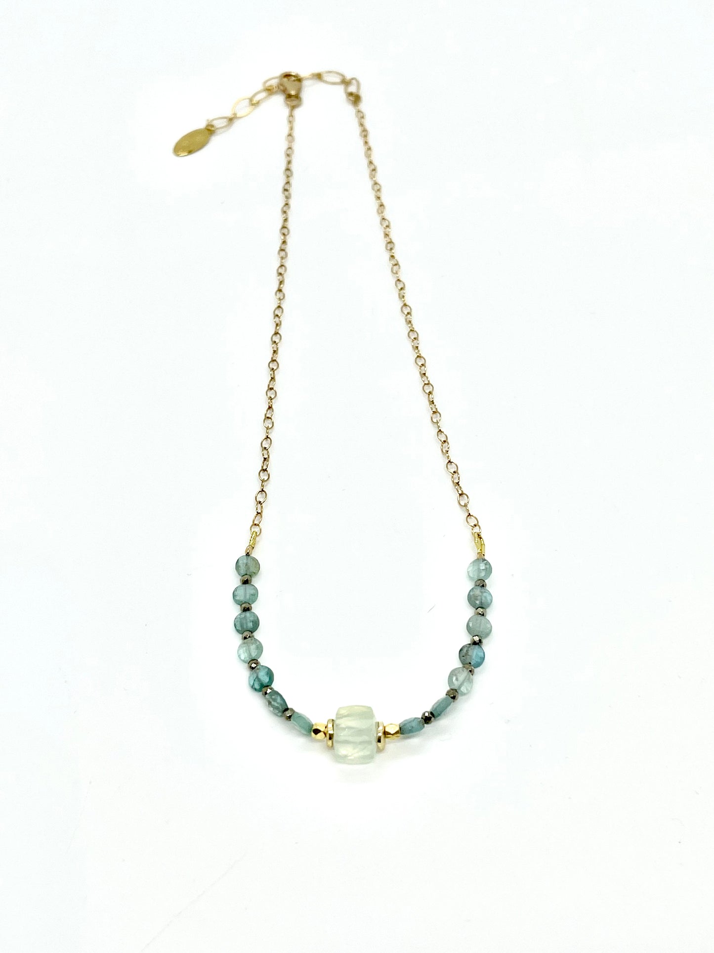 Avaasi Necklace N 2591