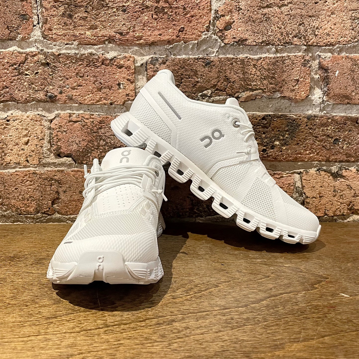 Cloud 5 W All White