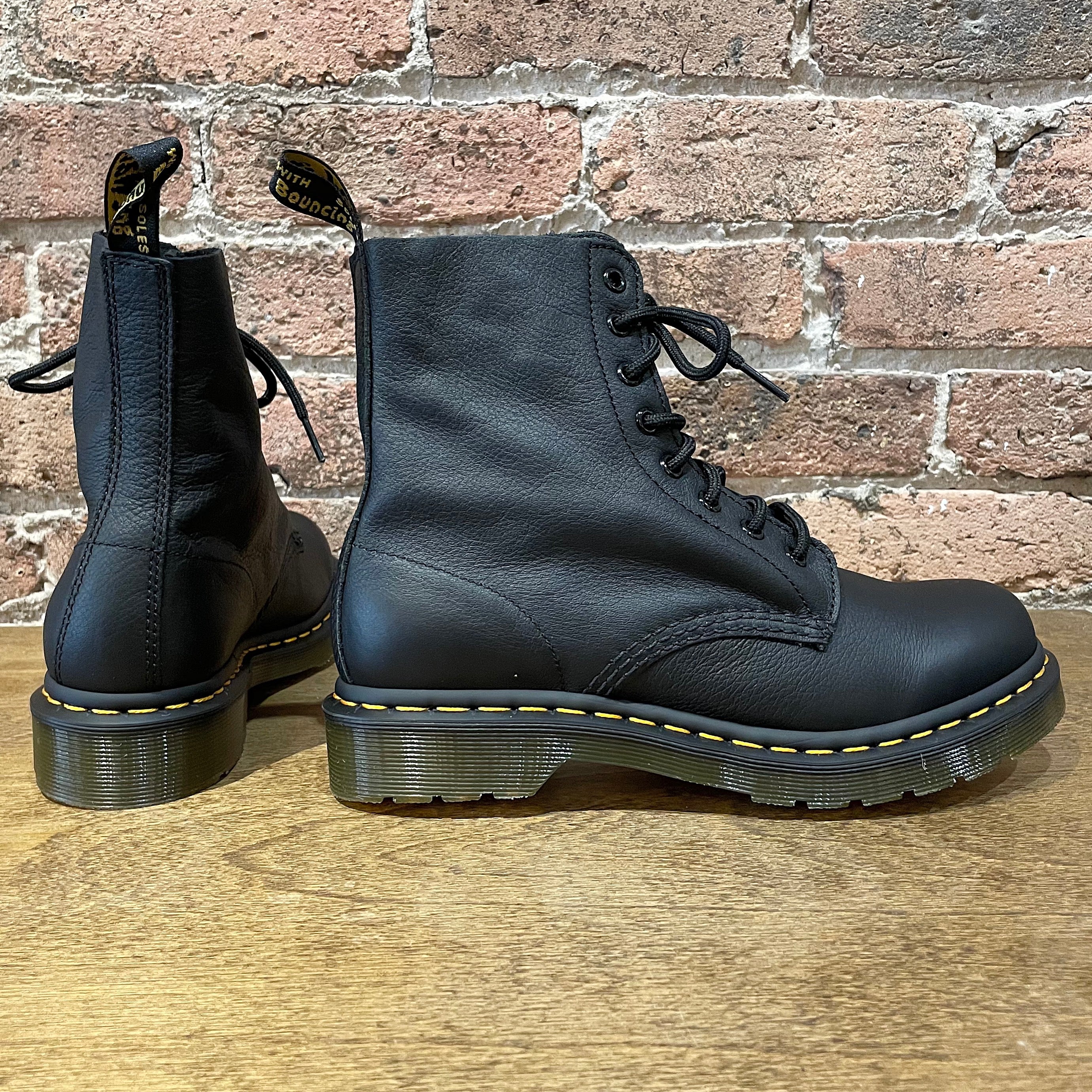 Dr martens pascal virginia noir hot sale