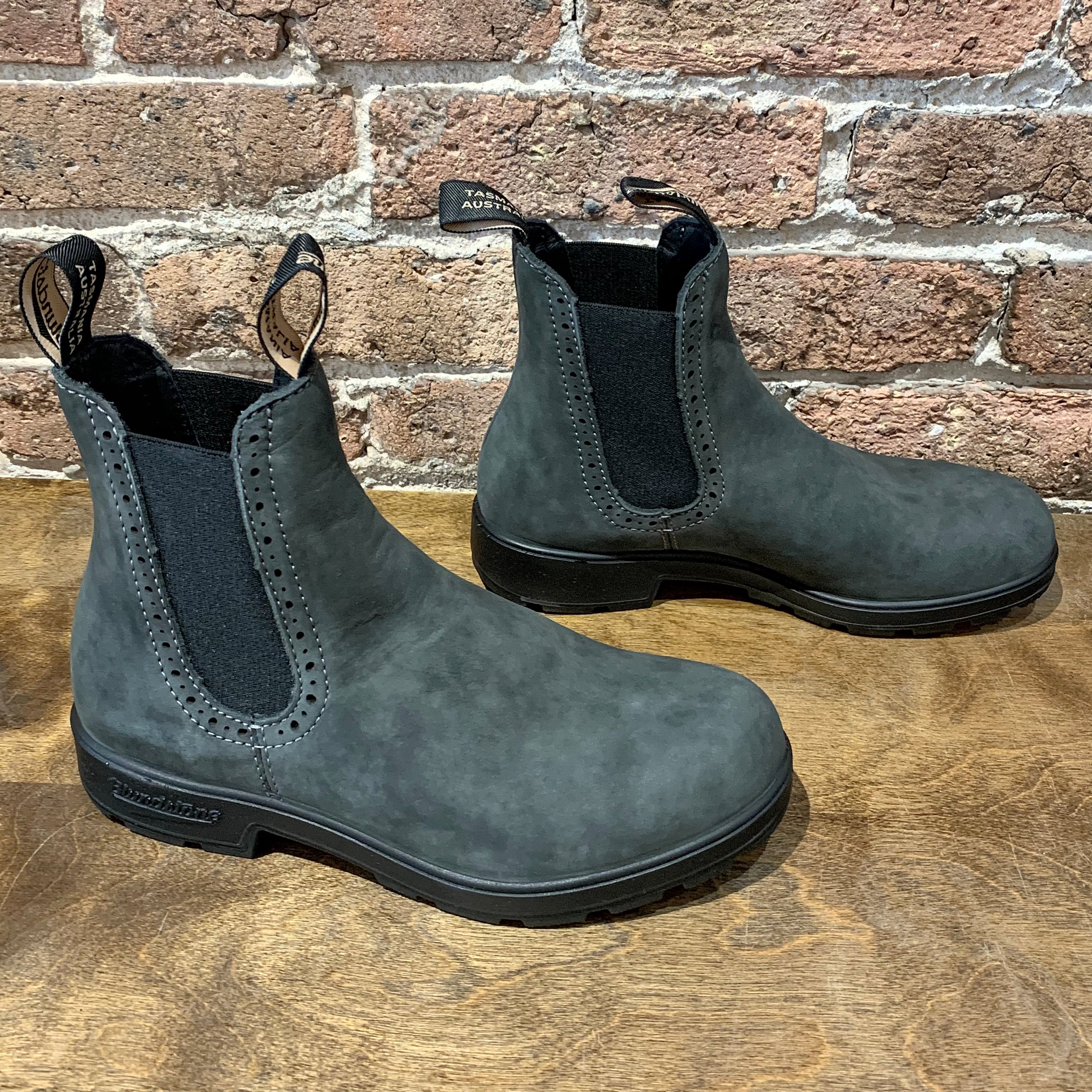 Blundstone high top rustic 2024 black