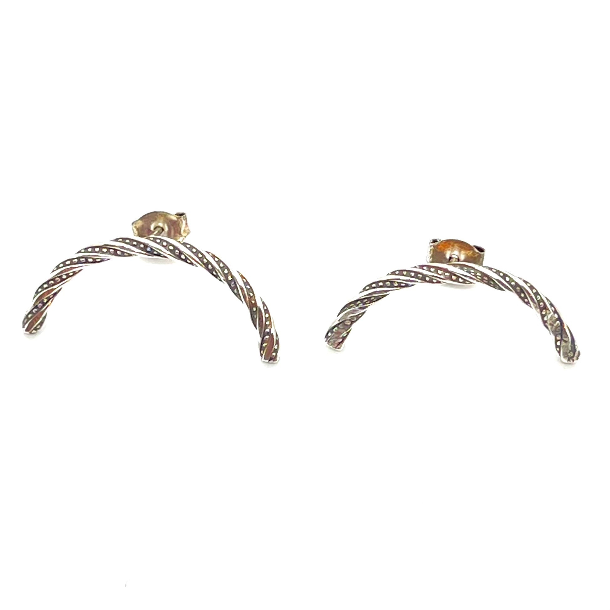 Lacey Fema Jewelry Textured Curved Bar Stud Earrings - shoostore